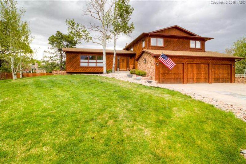 80 Briarcrest Pl, Colorado Springs, CO 80906