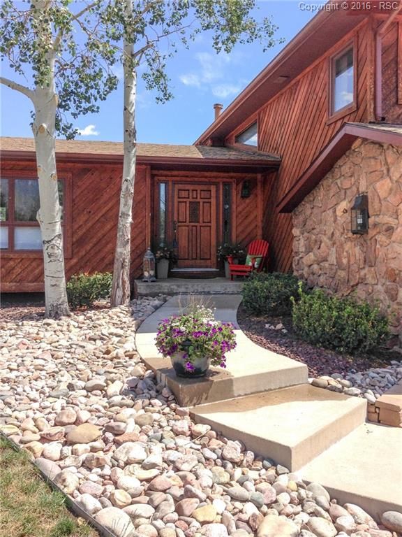 80 Briarcrest Pl, Colorado Springs, CO 80906