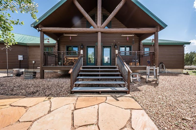 8005 Railroad Spring Dr, Pueblo, CO 81004