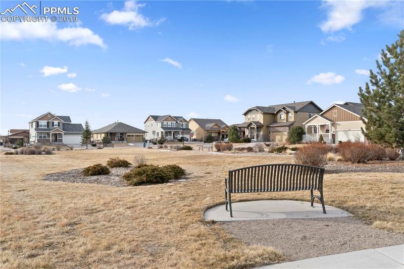 8006 Fallgold Ct, Colorado Springs, CO 80927