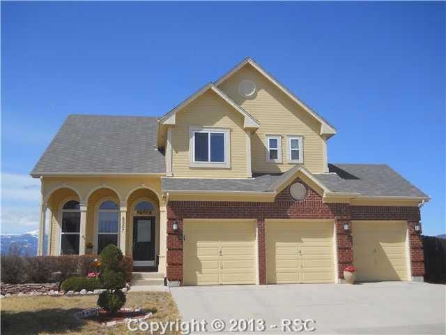 8007 Cooper River Dr, Colorado Springs, CO 80920