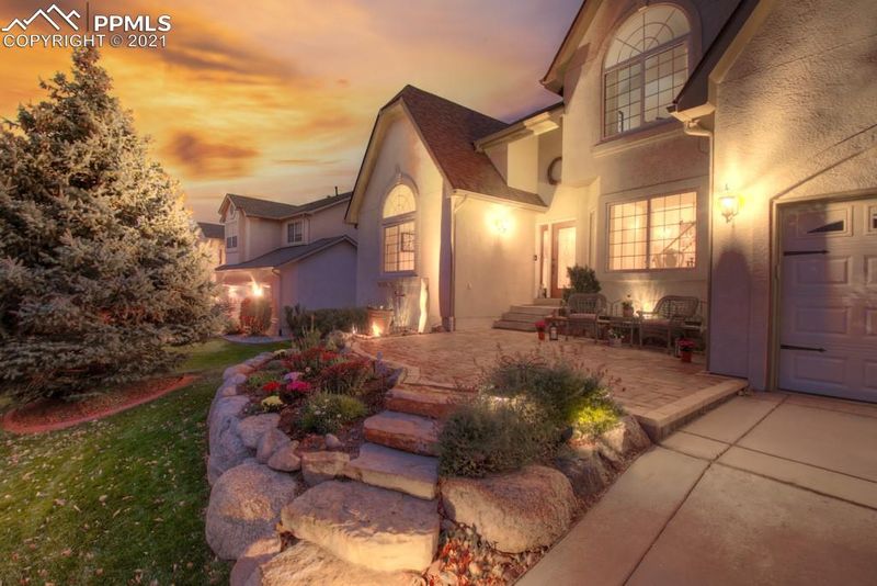 8010 Orchard Path Rd, Colorado Springs, CO 80919