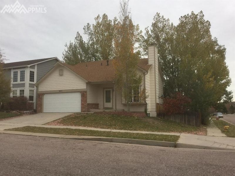 8011 Ferncliff Dr, Colorado Springs, CO 80920
