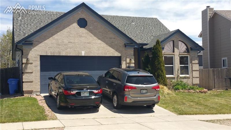 8013 Potomac Dr, Colorado Springs, CO 80920