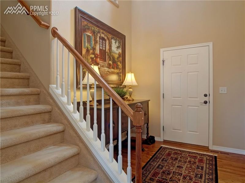 8014 Hunter Peak Trl, Colorado Springs, CO 80924