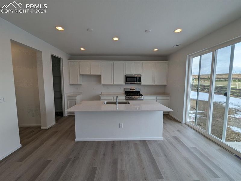 8016 Falling Rock Dr, Colorado Springs, CO 80925