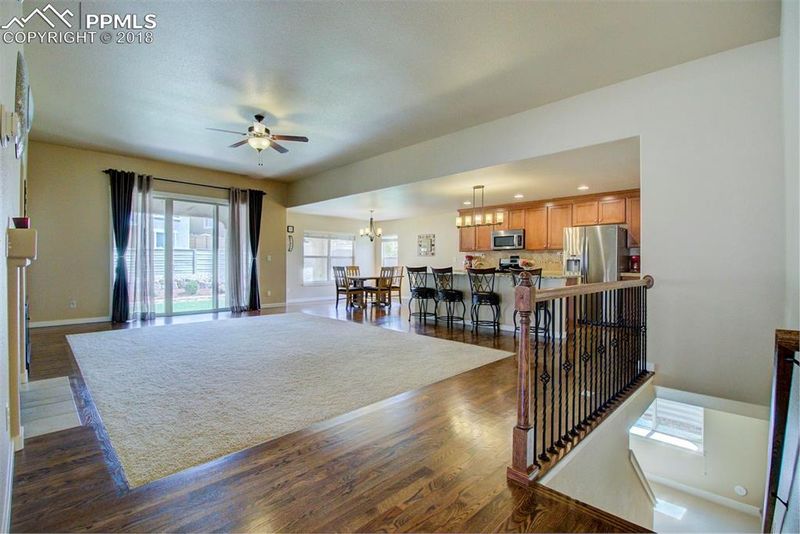 8017 Mount Hope Dr, Colorado Springs, CO 80924