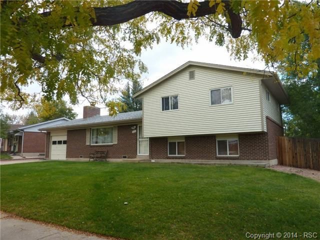 802 Dunston St, Colorado Springs, CO 80907