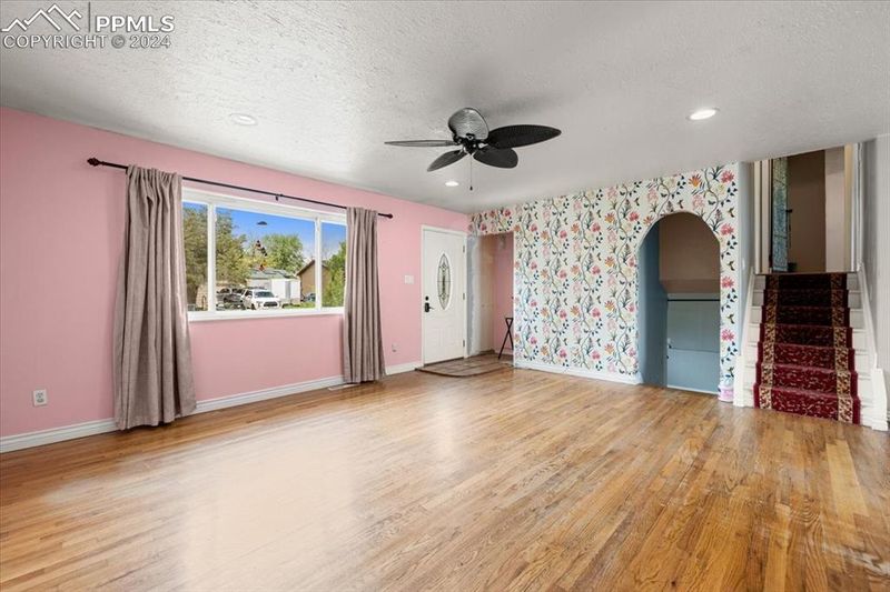 802 Hayden Dr, Colorado Springs, CO 80910