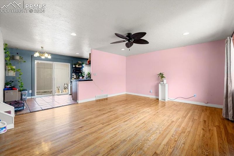 802 Hayden Dr, Colorado Springs, CO 80910