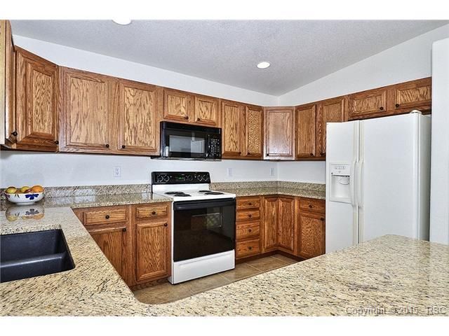 8039 Hidden Pine Dr, Colorado Springs, CO 80925