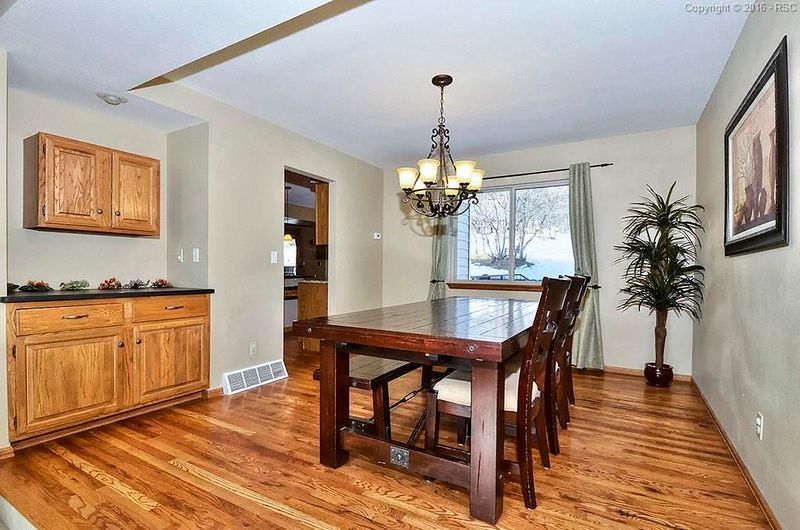 8040 Table Mesa Way, Colorado Springs, CO 80919