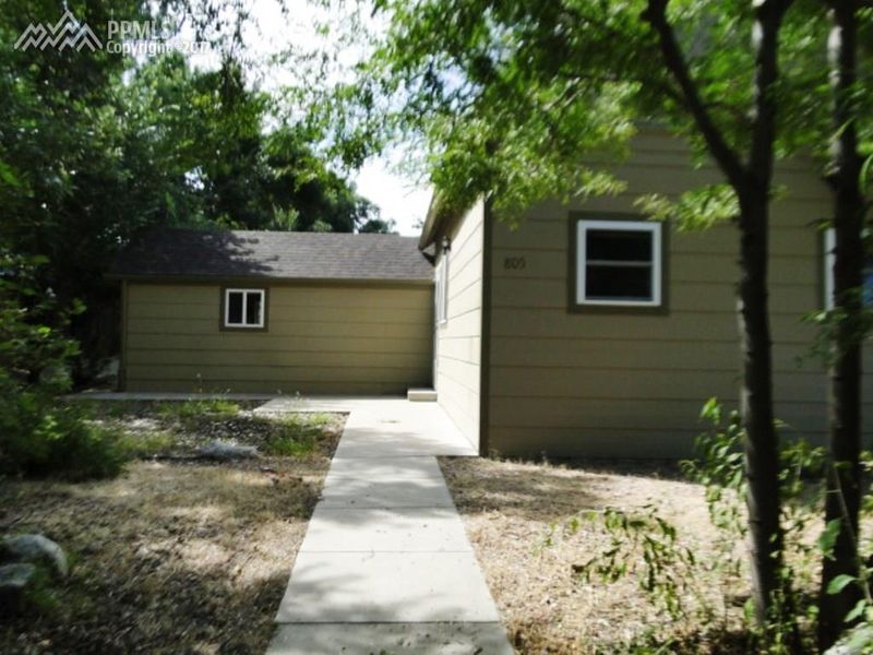 805 E Cimarron St, Colorado Springs, CO 80903