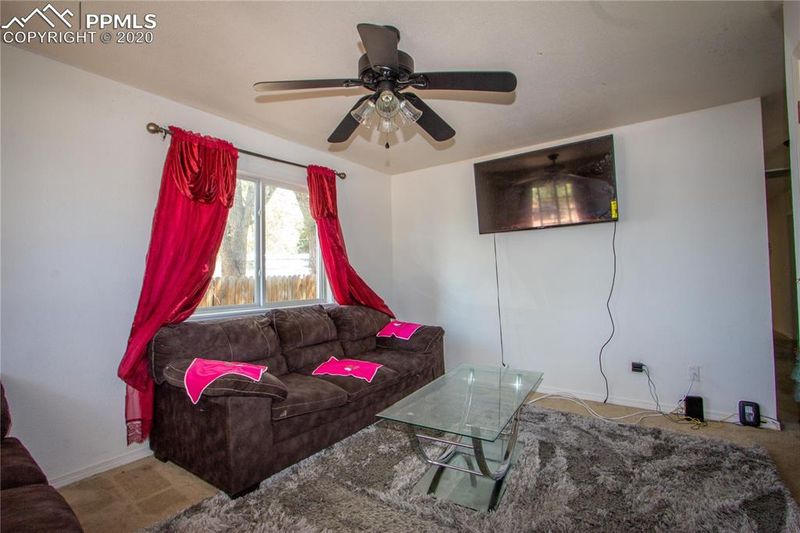 805 S Hancock Ave, Colorado Springs, CO 80903