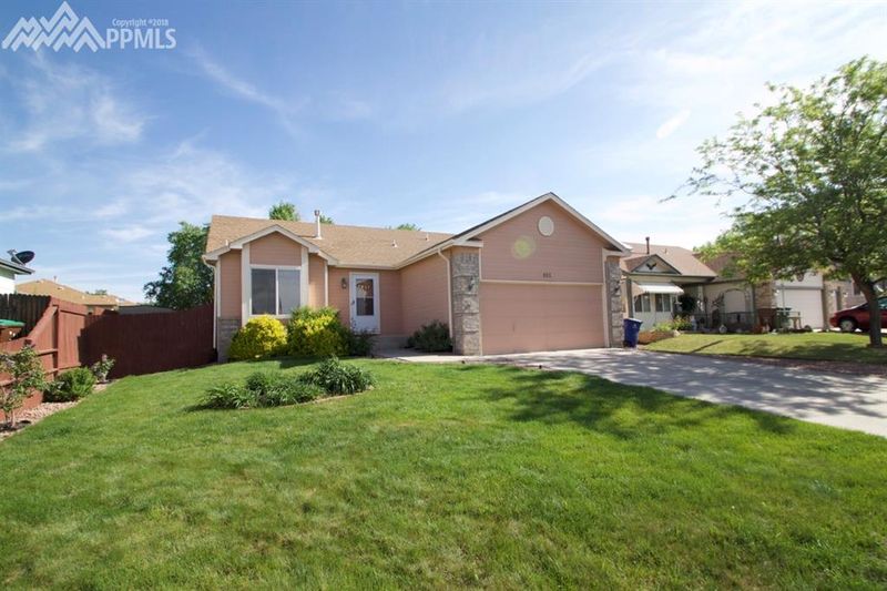 805 Marshall Dr, Fountain, CO 80817
