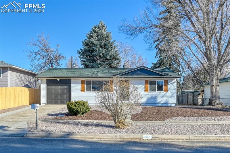 805 Querida Dr, Colorado Springs, CO 80909