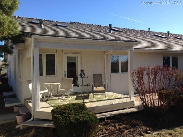 805 Shrine Vw, Colorado Springs, CO 80906
