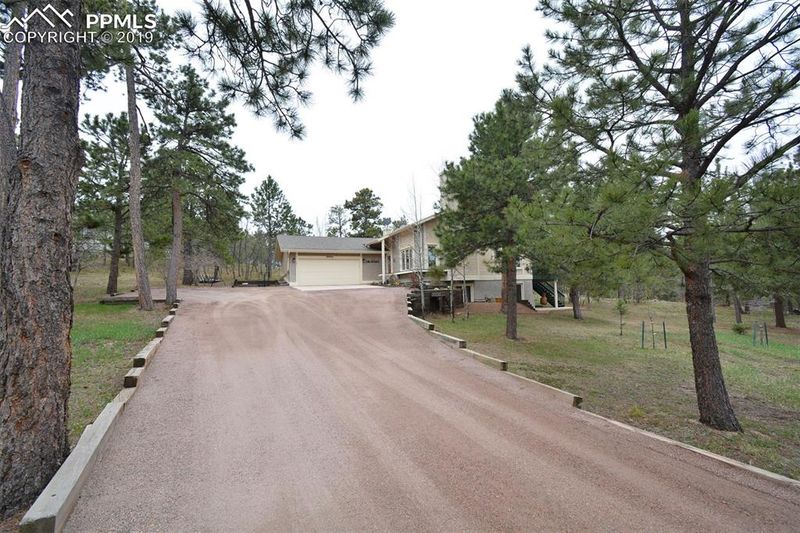 805 Woodmoor Dr, Monument, CO 80132