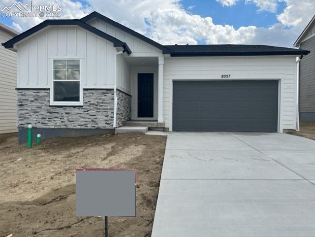 8057 Buffalo Horn Dr, Colorado Springs, CO 80925