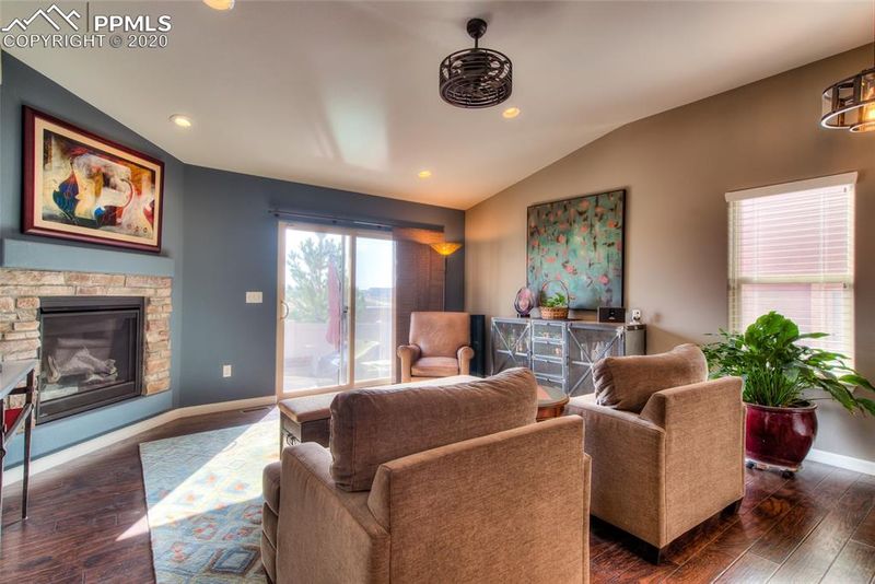 8067 Mockorange Hts, Colorado Springs, CO 80908
