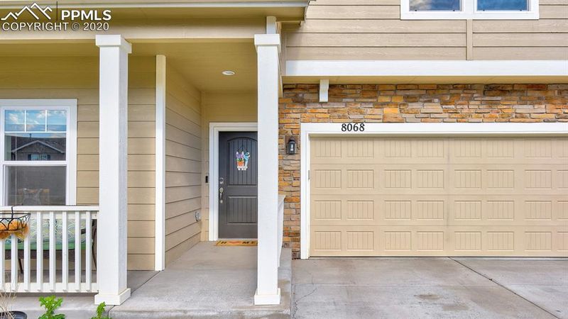 8068 Glory Dr, Colorado Springs, CO 80924