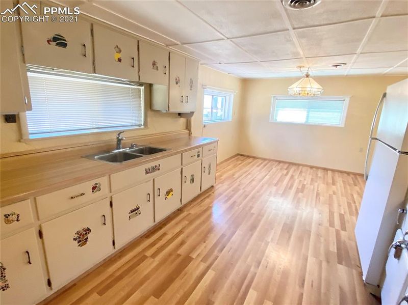 808 Caribou St, Simla, CO 80835