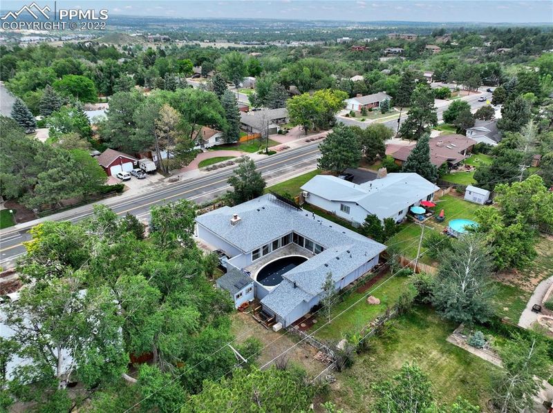 808 Cresta Rd, Colorado Springs, CO 80906
