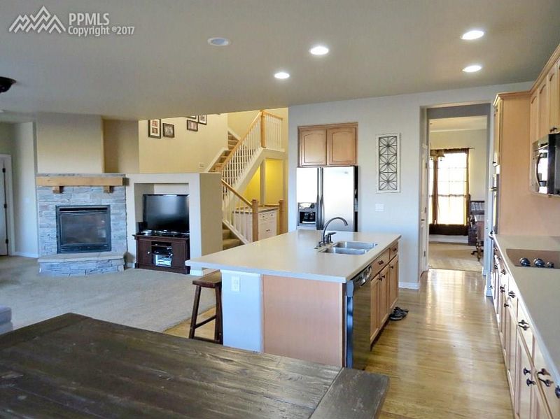 8081 Winding Passage Dr, Colorado Springs, CO 80924