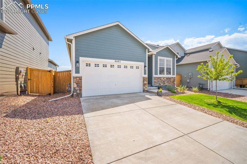 8083 Moosejaw Dr, Colorado Springs, CO 80908