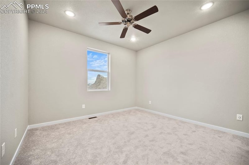 8083 Moosejaw Dr, Colorado Springs, CO 80908
