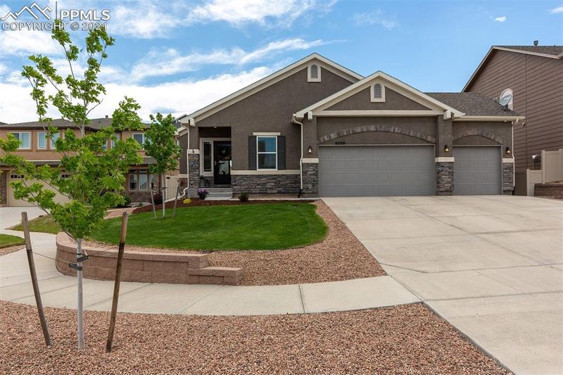 8086 Misty Moon Dr, Colorado Springs, CO 80924