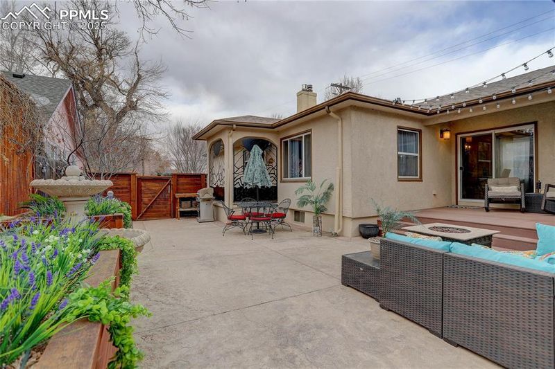 809 E Columbia St, Colorado Springs, CO 80907