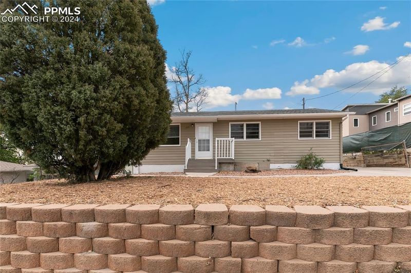 809 W Jefferson St, Colorado Springs, CO 80907