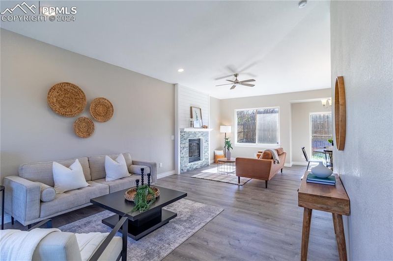 809 Meadow Ln, Palmer Lake, CO 80133