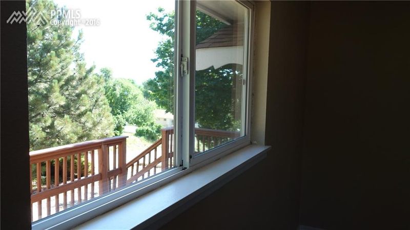809 W Washington St, Colorado Springs, CO 80907