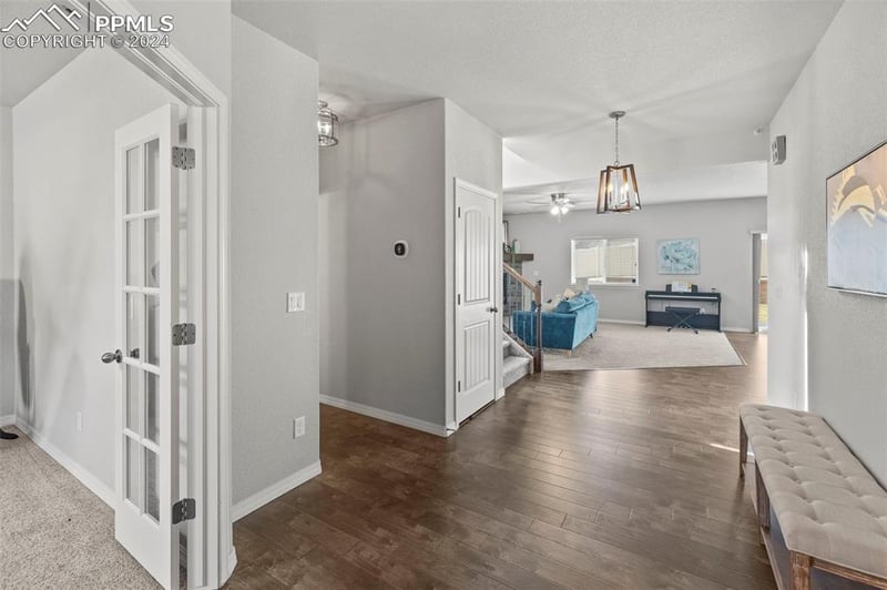 8092 Glory Dr, Colorado Springs, CO 80924