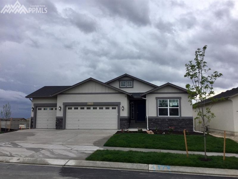 8098 De Anza Peak Trl, Colorado Springs, CO 80924