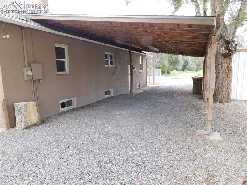 810 28th Ln, Pueblo, CO 81006