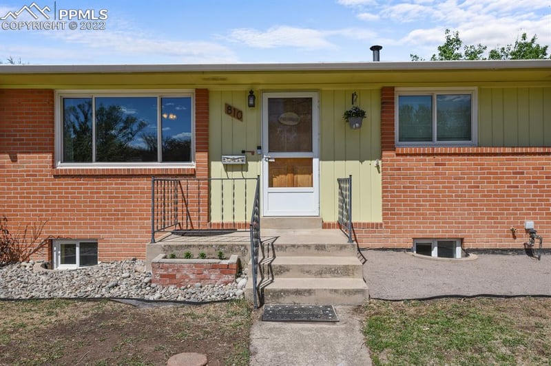 810 31st St, Colorado Springs, CO 80904
