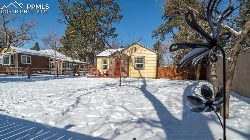 810 Cheyenne Blvd, Colorado Springs, CO 80905