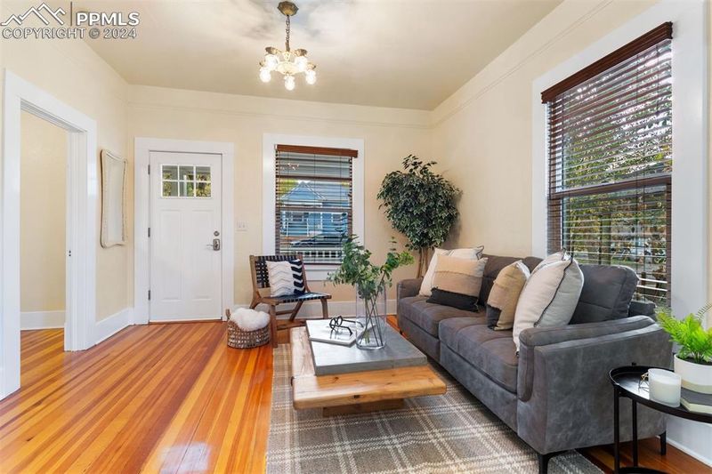 810 E High St, Colorado Springs, CO 80903