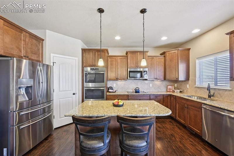8103 Glory Dr, Colorado Springs, CO 80924