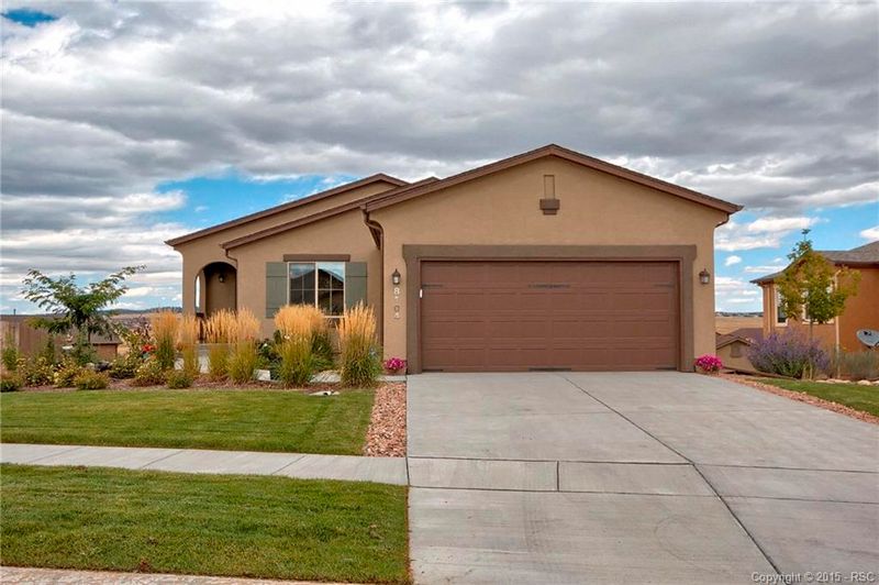 8104 Hunter Peak Trl, Colorado Springs, CO 80924