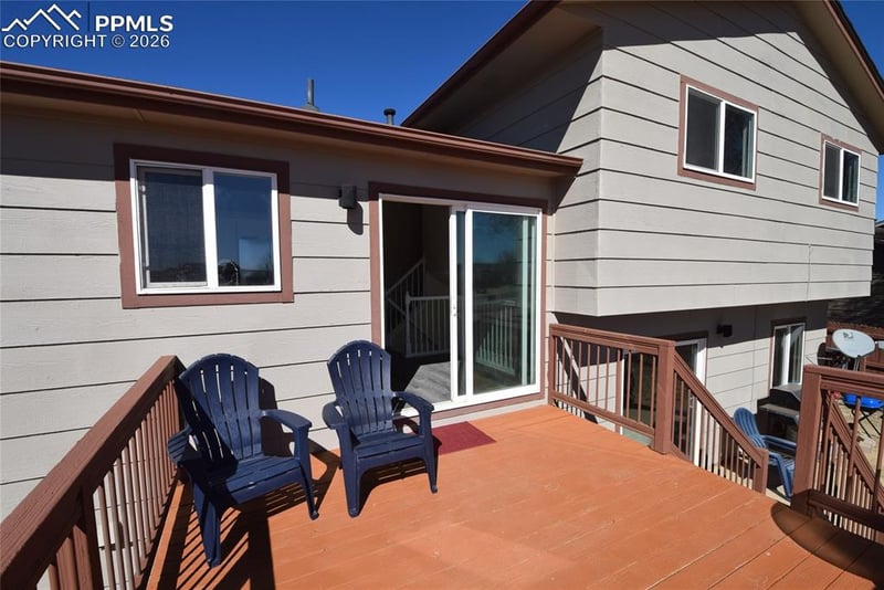 8105 Sedgewick Dr, Colorado Springs, CO 80925