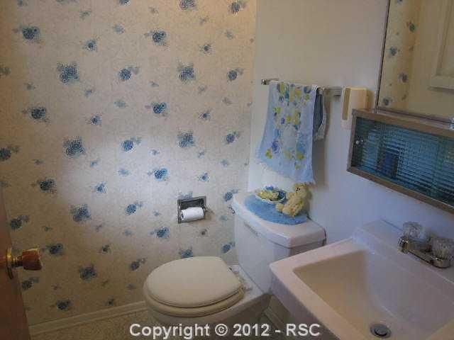 811 Delft Dr, Colorado Springs, CO 80907