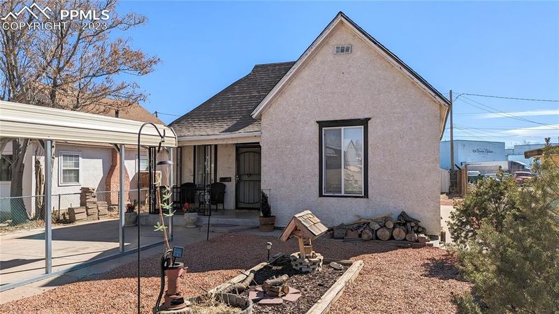 812 W 9th St, Pueblo, CO 81003