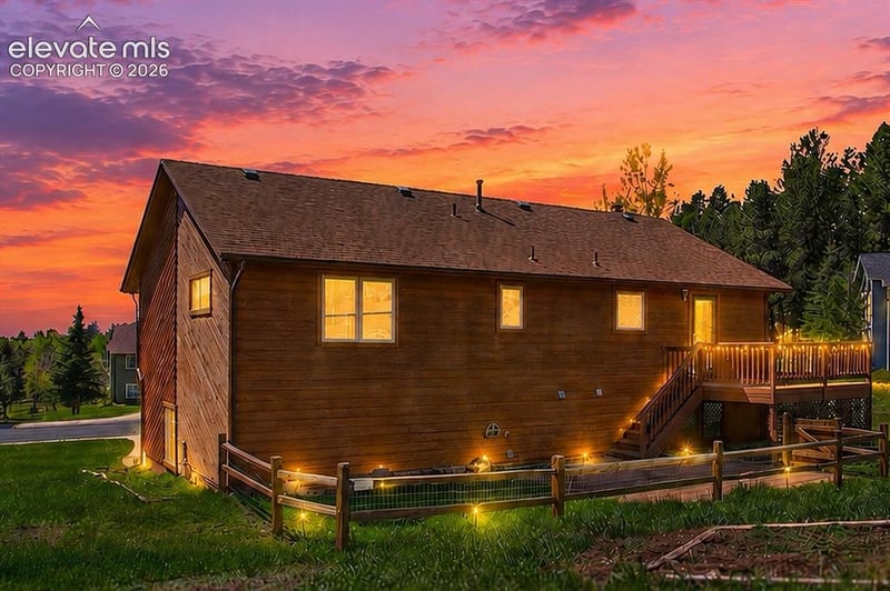 812 Red Eagle Ct, Woodland Park, CO 80863
