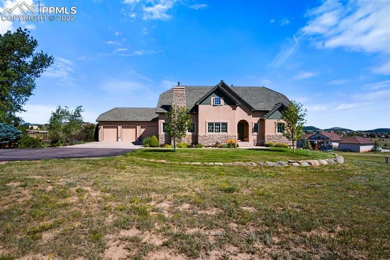 812 Roehampton Ct, Monument, CO 80132