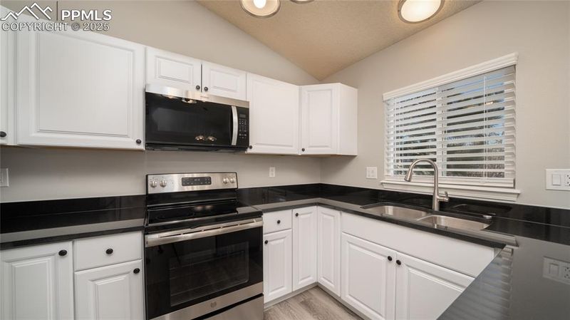 8120 Tulip Tree Ct, Colorado Springs, CO 80920