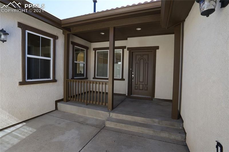 8127 Cedarstone Ln, Colorado Springs, CO 80927